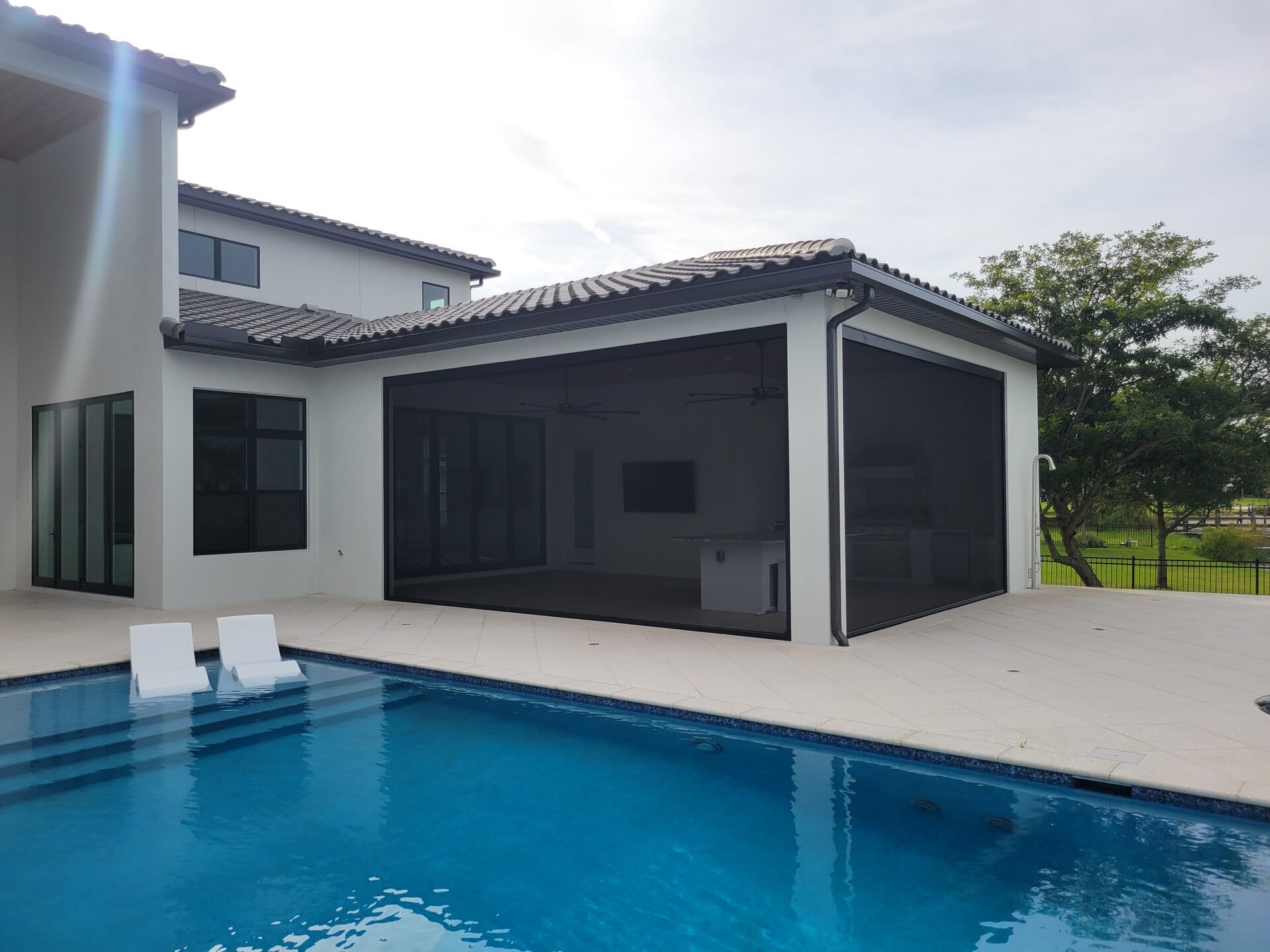 Retractable Awnings